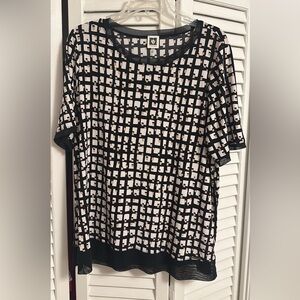 EUC women’s top size 1X